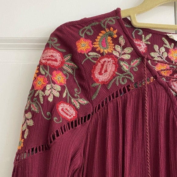 Entro Burgundy Floral Embroidered Blouse - Picture 3 of 5